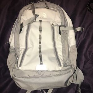 On hold - The northface surge 2 II gray backpack